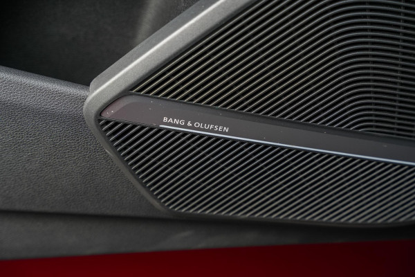 Audi Q5 55 TFSI e quattro Competition S Line Adapt. Cruise Luxe Leder Stoelverw. B&O Luchtvering 21''LM