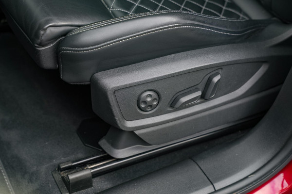 Audi Q5 55 TFSI e quattro Competition S Line Adapt. Cruise Luxe Leder Stoelverw. B&O Luchtvering 21''LM