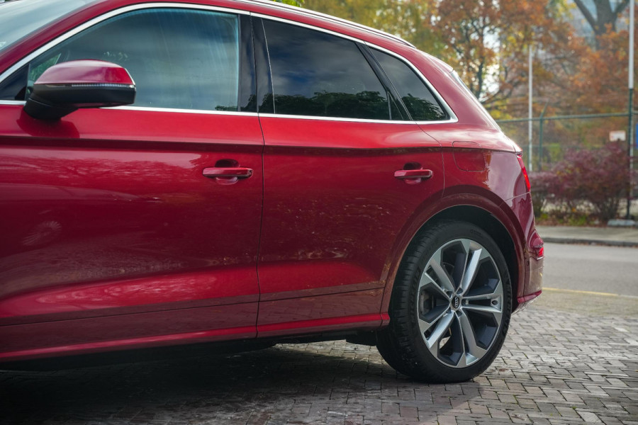 Audi Q5 55 TFSI e quattro Competition S Line Adapt. Cruise Luxe Leder Stoelverw. B&O Luchtvering 21''LM