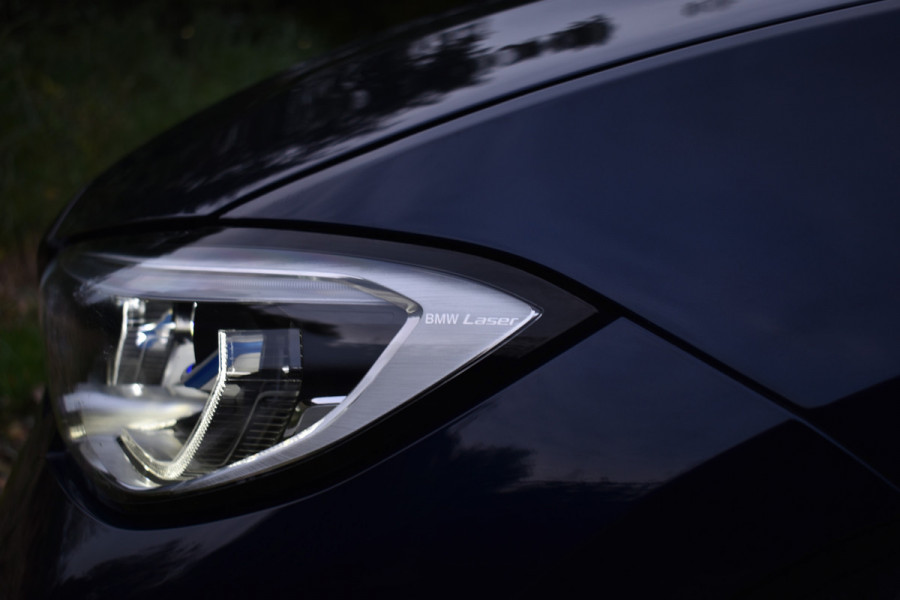 BMW 3 Serie Touring 330e 290PK M-SPORT HIGH EXECUTIVE 360-CAMERA/HEAD-UP/PANORAMADAK