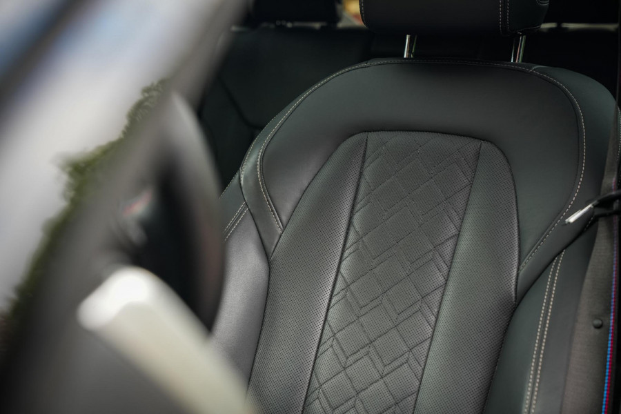 BMW i4 M50 High Executive 84 kWh Carbon Adapt. Cruise HeadUp Luxe Leder 20"LM Individual