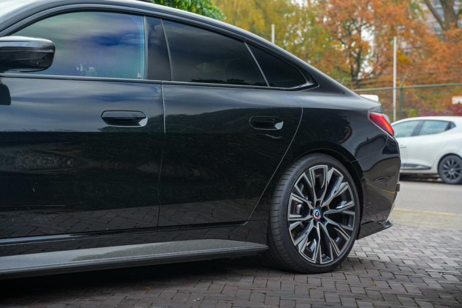 BMW i4 M50 High Executive 84 kWh Carbon Adapt. Cruise HeadUp Luxe Leder 20"LM Individual