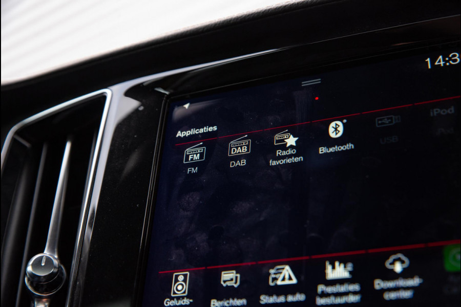 Volvo V60 2.0 T8 AWD Polestar Engineered Panodak HUD Adapt. cruise Stuurverw. Camera