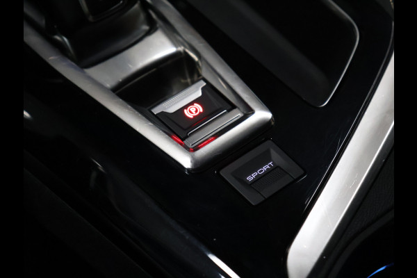 Peugeot 5008 1.2 PureTech Allure [APPLE CARPLAY, PARKEERSENSOREN, SPORTSTOELEN, WIRELESS CHARGING, 19 INCH VELGEN, GETINTE ACHTERRUITEN, NIEUWSTAAT]