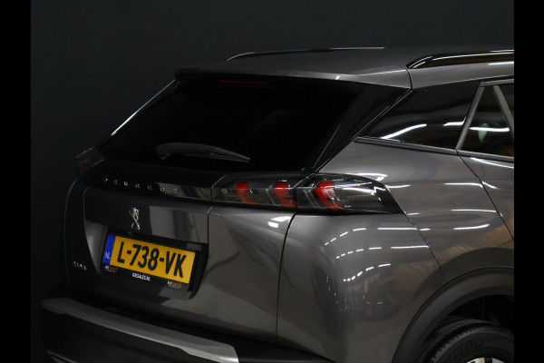 Peugeot 2008 1.2 PureTech Blue Lease Allure [APPLE CARPLAY, TREKHAAK, ACHTERUITRIJCAMERA, SPRAAKBEDIENING, RIJSTROOKSENSOR, GETINTE ACHTERRUITEN, NIEUWSTAAT]