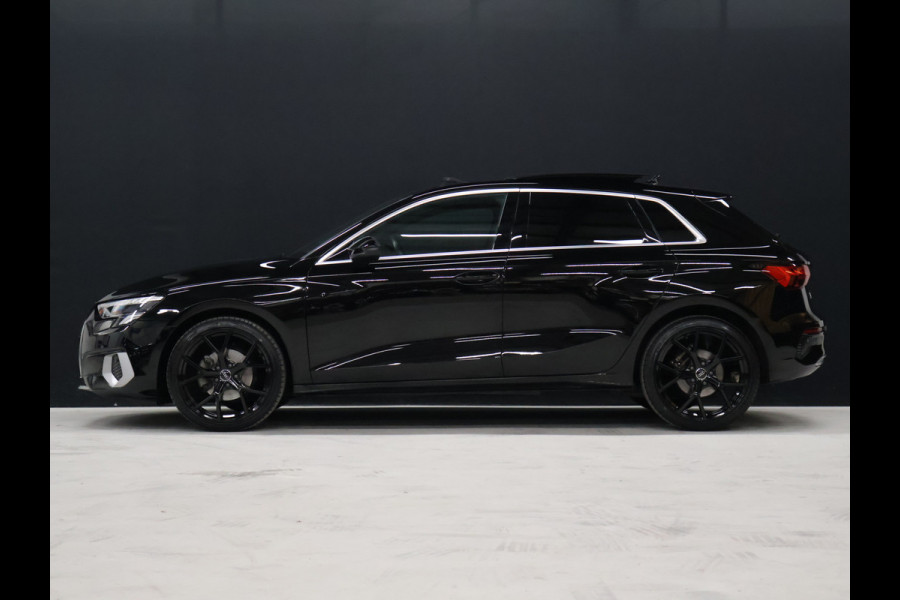 Audi A3 Sportback 30 TFSI Sport [PANORAMADAK, APPLE CARPLAY, VERKEERSBORDDETECTIE, DIGITAL DASHBOARD,NIEUWSTAAT]