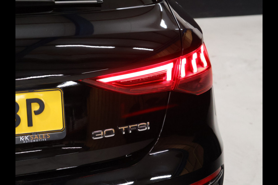 Audi A3 Sportback 30 TFSI Sport [PANORAMADAK, APPLE CARPLAY, VERKEERSBORDDETECTIE, DIGITAL DASHBOARD,NIEUWSTAAT]