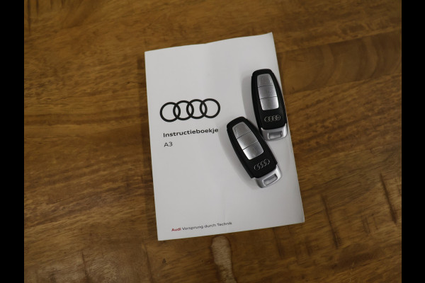 Audi A3 Sportback 30 TFSI Sport [PANORAMADAK, APPLE CARPLAY, VERKEERSBORDDETECTIE, DIGITAL DASHBOARD,NIEUWSTAAT]