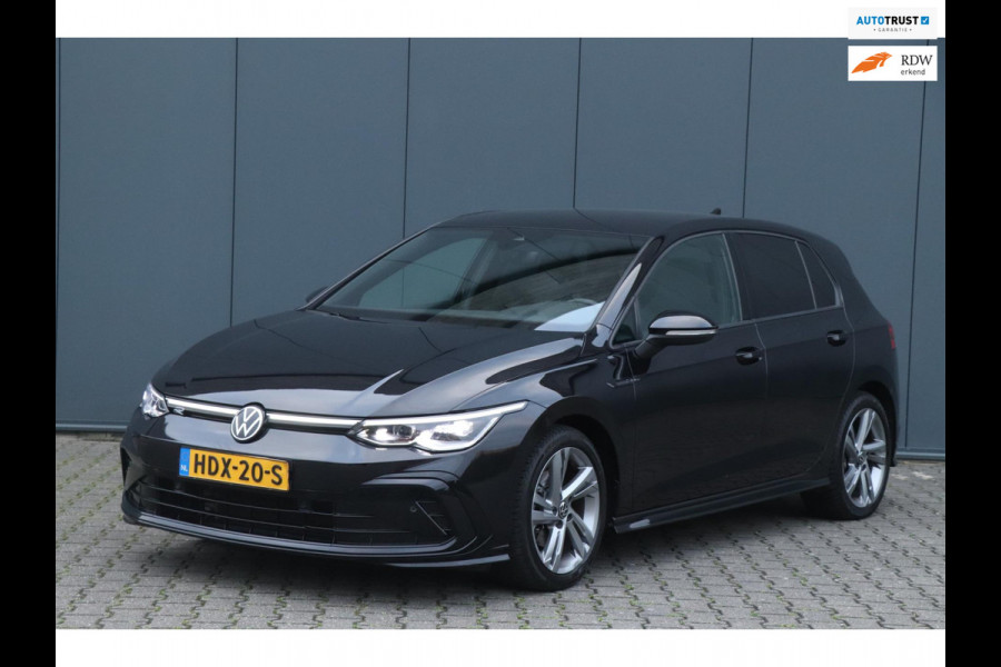 Volkswagen Golf 1.5 eTSI R-Line | DSG | Camera | Carplay!