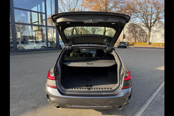BMW 3 Serie Touring 320i M-SPORT| PANO| ADAP. CRUISE| NET GROOT ONDERHOUD GEHAD, RIJKLAAR| ELEK. ACHTERKLEP| CAMERA|