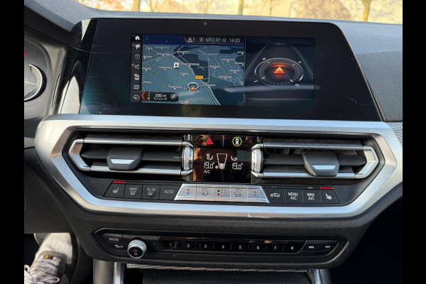 BMW 3 Serie Touring 320i M-SPORT| PANO| ADAP. CRUISE| NET GROOT ONDERHOUD GEHAD, RIJKLAAR| ELEK. ACHTERKLEP| CAMERA|