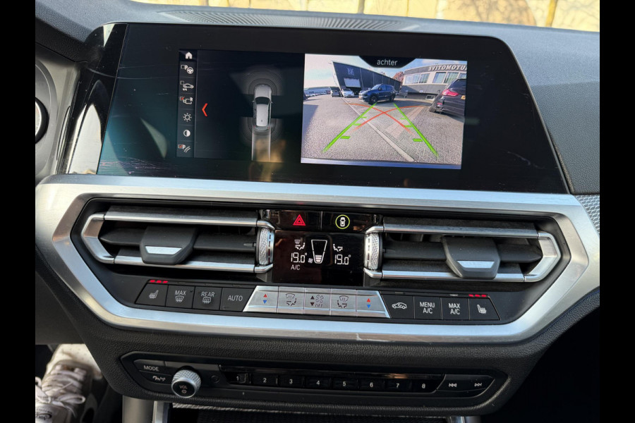 BMW 3 Serie Touring 320i M-SPORT| PANO| ADAP. CRUISE| NET GROOT ONDERHOUD GEHAD, RIJKLAAR| ELEK. ACHTERKLEP| CAMERA|