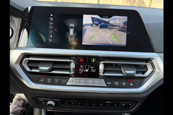 BMW 3 Serie Touring 320i M-SPORT| PANO| ADAP. CRUISE| NET GROOT ONDERHOUD GEHAD, RIJKLAAR| ELEK. ACHTERKLEP| CAMERA|