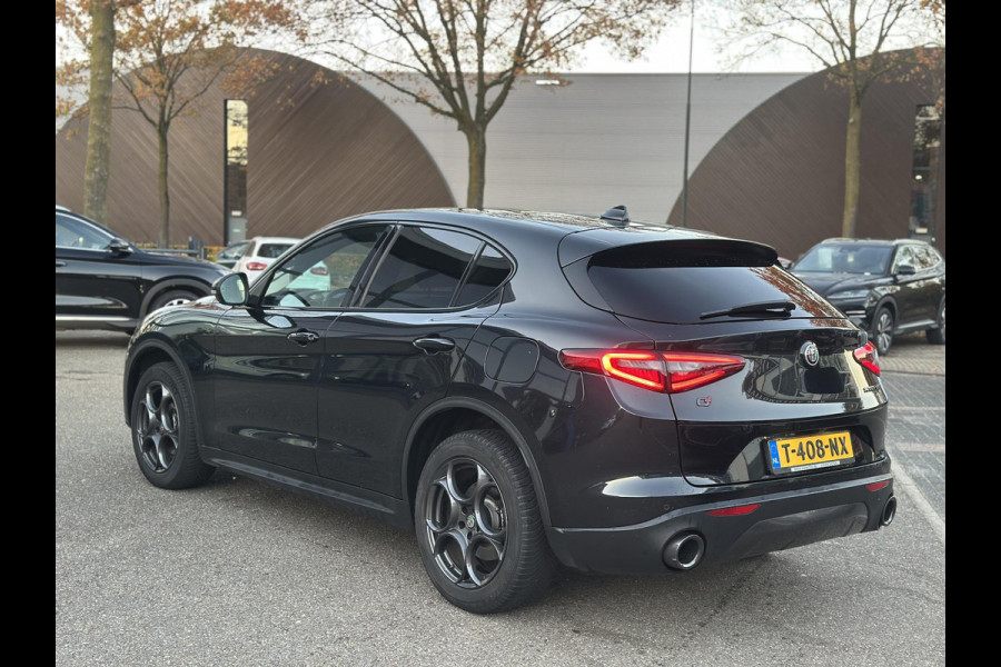Alfa Romeo Stelvio 2.0 T AWD Super Q4| BOMVOL| STOEL/ STUURVERW.| ELEK. ACHTERKLEP| CAMERA| MEM. STOEL| DODE HOEK| APPLE CARPLAY|