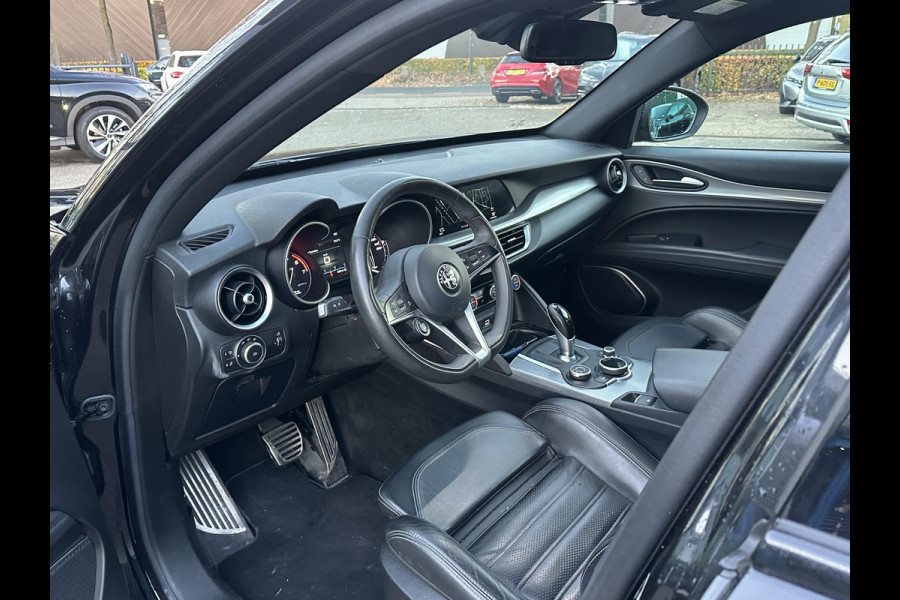 Alfa Romeo Stelvio 2.0 T AWD Super Q4| BOMVOL| STOEL/ STUURVERW.| ELEK. ACHTERKLEP| CAMERA| MEM. STOEL| DODE HOEK| APPLE CARPLAY|