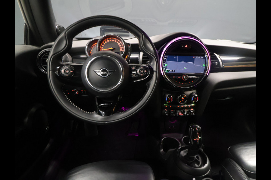 MINI Mini 1.5 Cooper 60 Years Edition JCW [APPLE CARPLAY, HARMAN KARDON, PANORAMA DAK, HEAD UP DISPLAY, STOELVERWARMING, NIEUWSTAAT]