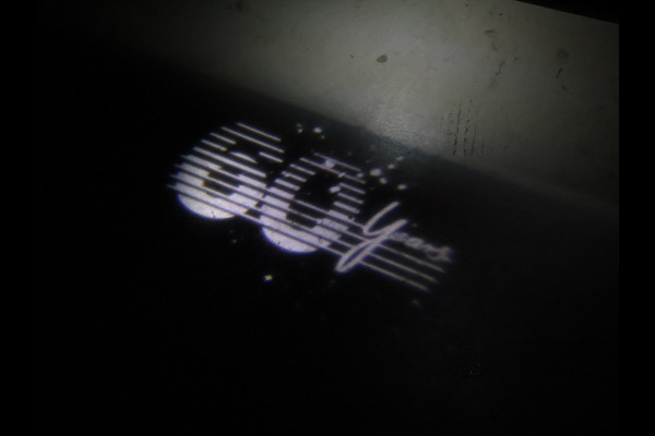 MINI Mini 1.5 Cooper 60 Years Edition JCW [APPLE CARPLAY, HARMAN KARDON, PANORAMA DAK, HEAD UP DISPLAY, STOELVERWARMING, NIEUWSTAAT]