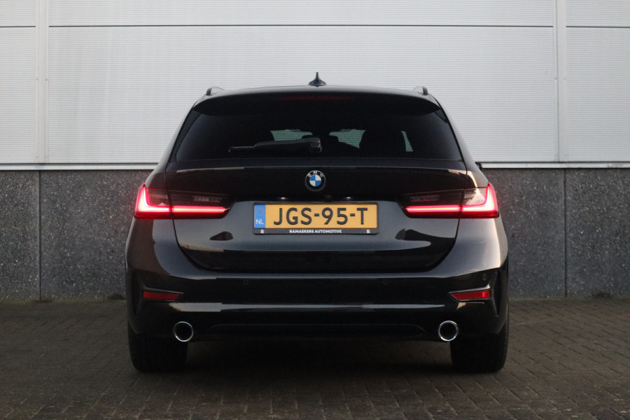 BMW 3 Serie Touring 330e Sport Line / SOH 95% / Hifi / Camera / Sportstoelen /