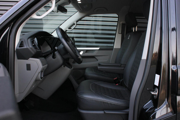 Volkswagen Transporter 2.0 TDI L2H1 30 DC BULLI 150PK DUBBEL CABINE / LEDEREN BEKLEDING / PDC / VERLAGINGSVEREN / APPLE CARPLAY /