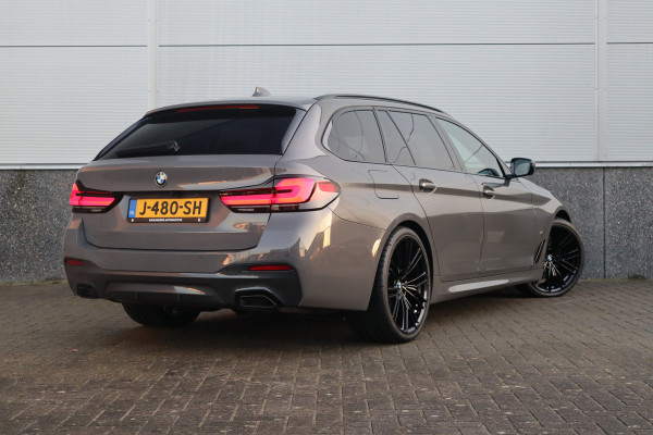 BMW 5 Serie Touring 530i High Executive M-Sport 20inch / Bernina Grau / Pano / Camera / Laser