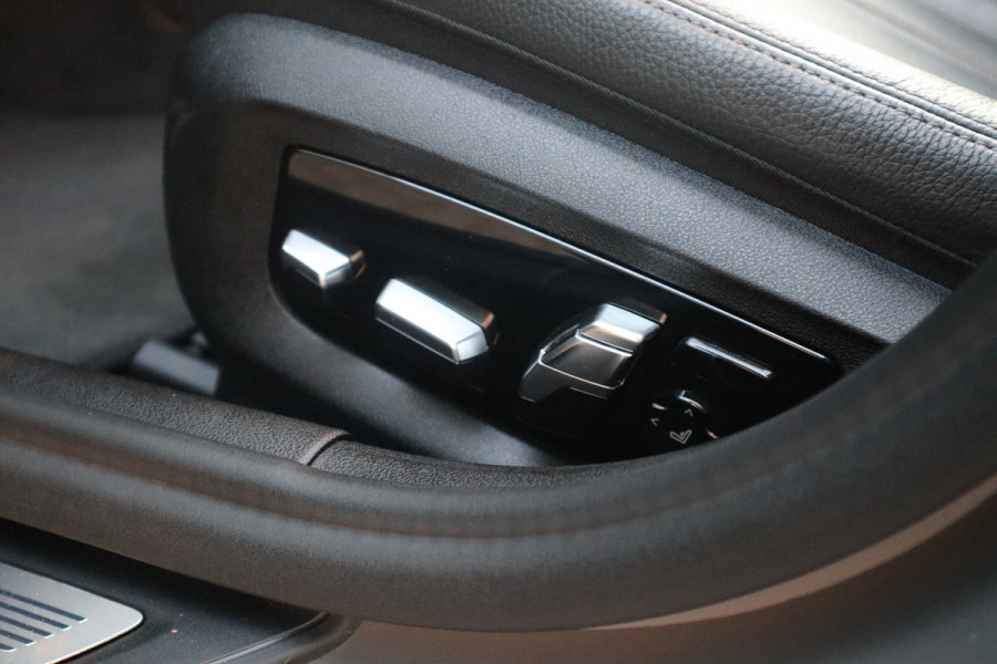 BMW 5 Serie Touring 530i High Executive M-Sport 20inch / Bernina Grau / Pano / Camera / Laser