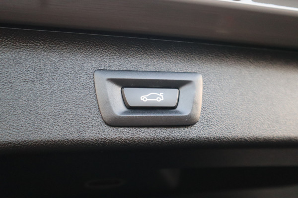 BMW 5 Serie Touring 530i High Executive M-Sport 20inch / Bernina Grau / Pano / Camera / Laser