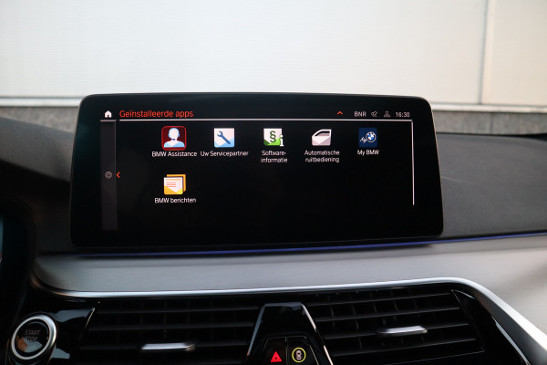 BMW 5 Serie Touring 530i High Executive M-Sport 20inch / Bernina Grau / Pano / Camera / Laser