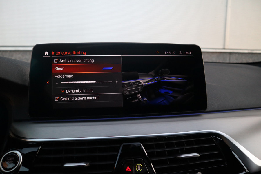 BMW 5 Serie Touring 530i High Executive M-Sport 20inch / Bernina Grau / Pano / Camera / Laser