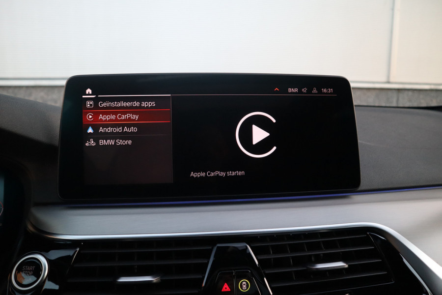 BMW 5 Serie Touring 530i High Executive M-Sport 20inch / Bernina Grau / Pano / Camera / Laser