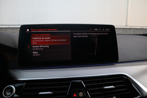 BMW 5 Serie Touring 530i High Executive M-Sport 20inch / Bernina Grau / Pano / Camera / Laser