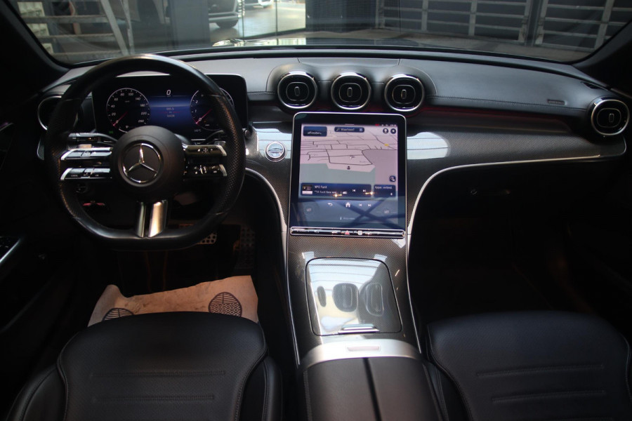 Mercedes-Benz C-Klasse 200 AMG PANO-CARBON-TREKHAAK