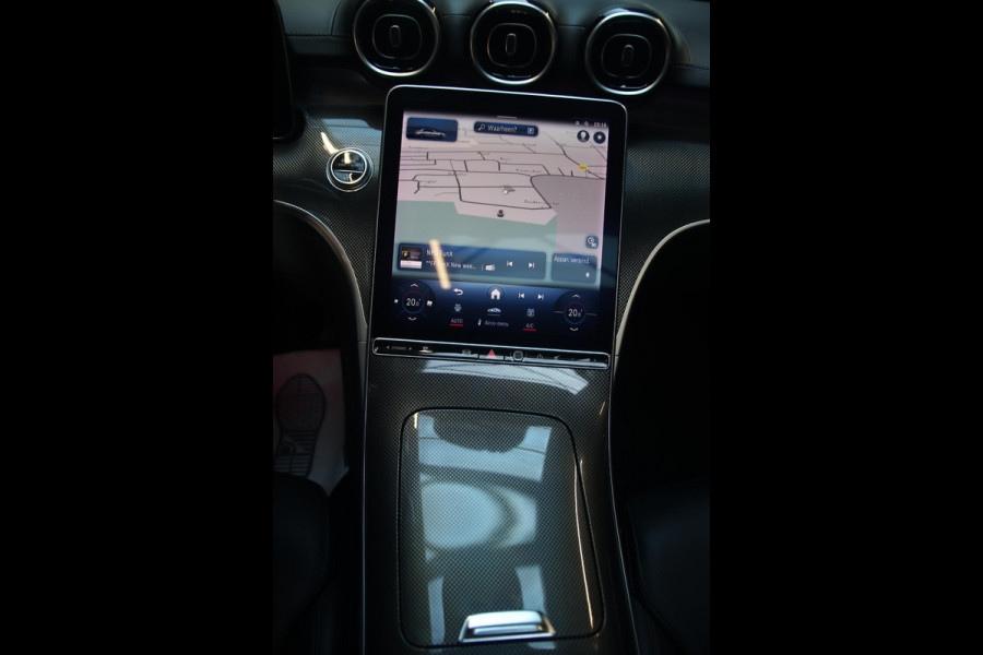 Mercedes-Benz C-Klasse 200 AMG PANO-CARBON-TREKHAAK