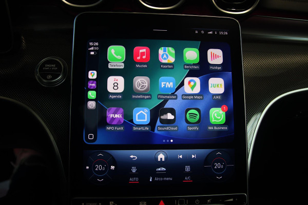 Mercedes-Benz C-Klasse 200 AMG PANO-CARBON-TREKHAAK