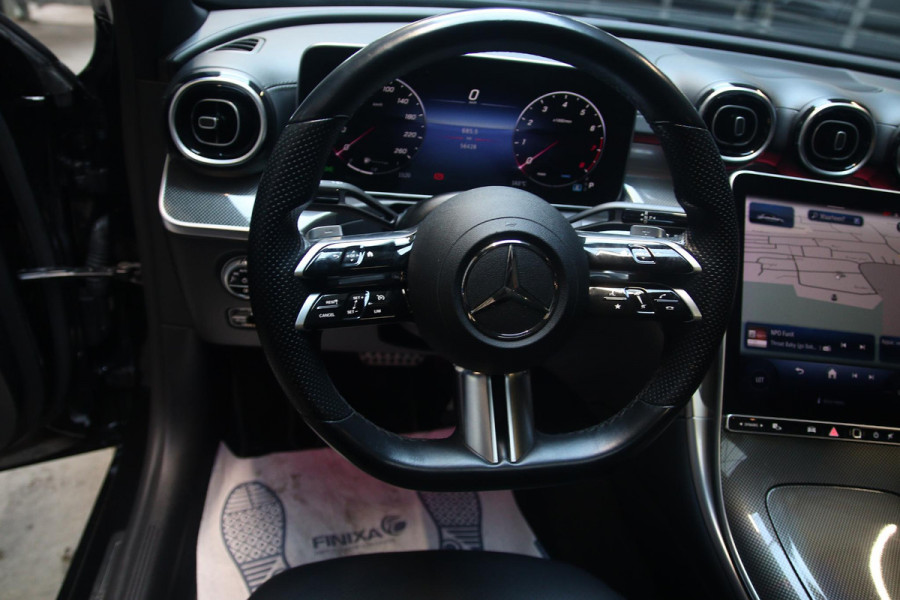 Mercedes-Benz C-Klasse 200 AMG PANO-CARBON-TREKHAAK