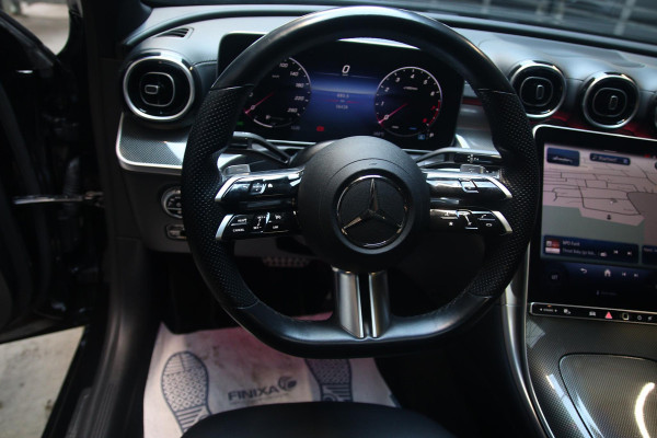 Mercedes-Benz C-Klasse 200 AMG PANO-CARBON-TREKHAAK