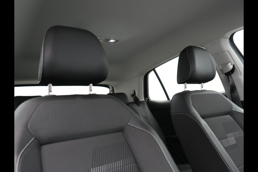 Volkswagen T-Cross 1.0 TSI Style Automaat 116pk | Adaptive Cruise | Apple Carplay | Blis | Keyless | Sportstoelen Verwarmd | Lane Assist | Navigatie | Virtual | DAB | 18"L.M |