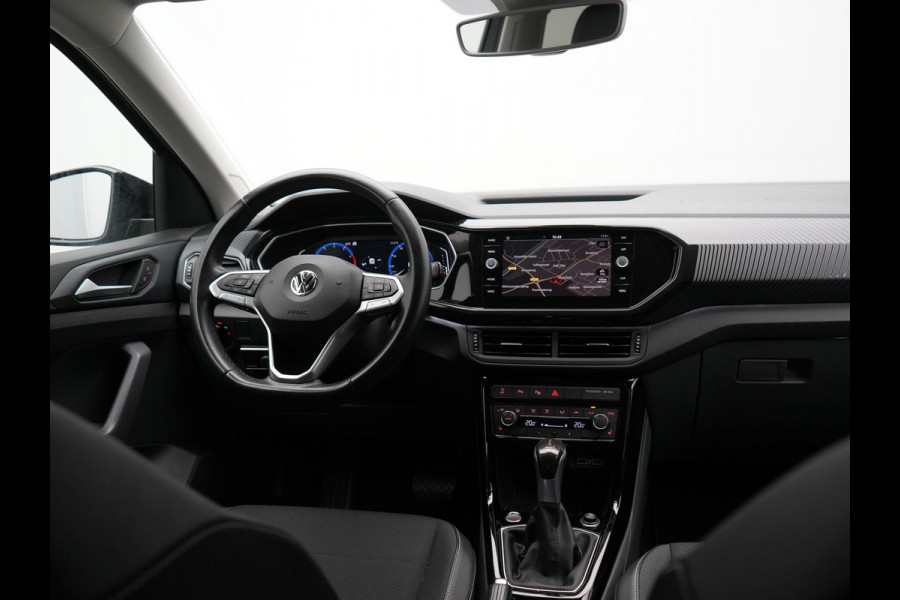Volkswagen T-Cross 1.0 TSI Style Automaat 116pk | Adaptive Cruise | Apple Carplay | Blis | Keyless | Sportstoelen Verwarmd | Lane Assist | Navigatie | Virtual | DAB | 18"L.M |