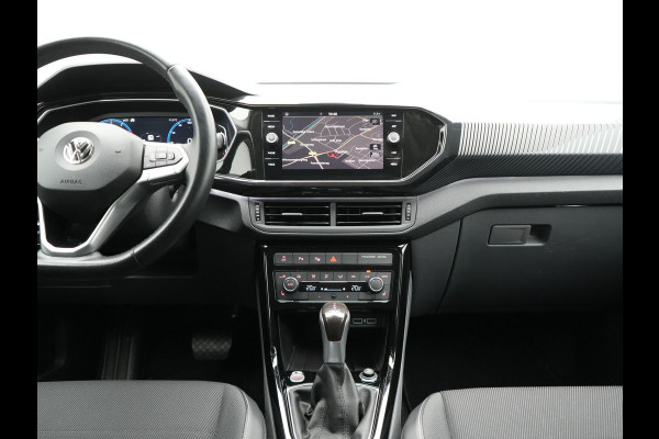 Volkswagen T-Cross 1.0 TSI Style Automaat 116pk | Adaptive Cruise | Apple Carplay | Blis | Keyless | Sportstoelen Verwarmd | Lane Assist | Navigatie | Virtual | DAB | 18"L.M |