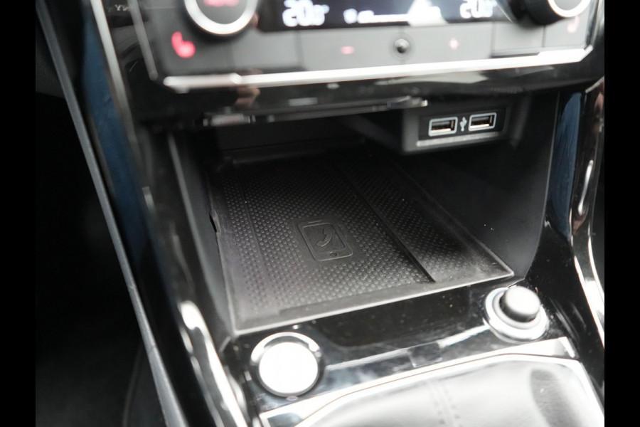 Volkswagen T-Cross 1.0 TSI Style Automaat 116pk | Adaptive Cruise | Apple Carplay | Blis | Keyless | Sportstoelen Verwarmd | Lane Assist | Navigatie | Virtual | DAB | 18"L.M |