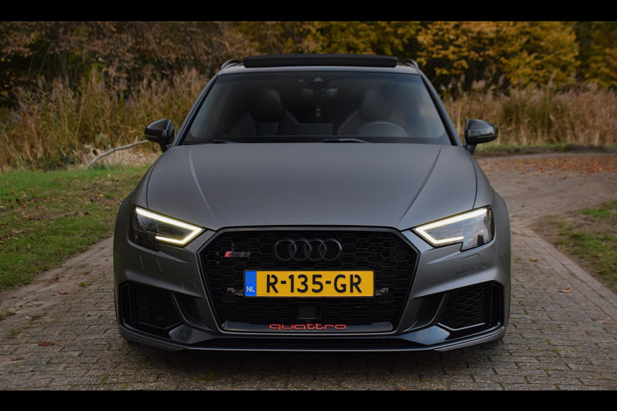 Audi A3 Sportback 2.5 TFSI RS 3 quattro*Pano*Rs-Seats*530PK*Mat Grey*VOL*