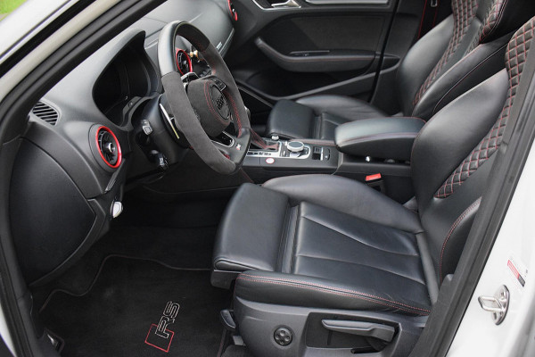 Audi A3 Sportback 2.5 TFSI RS 3 quattro*Pano*Rs-Seats*530PK*Mat Grey*VOL*