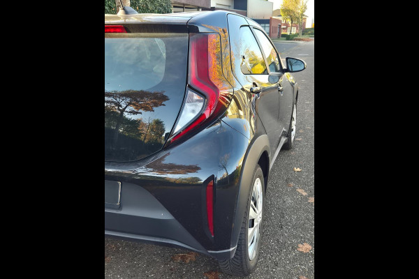 Toyota Aygo X Camera Cruise Zwart Automaat CarPlay 1e-eigenaar NAP NL Auto Fabrieksgarantie! 1.0 VVT-i S-CVT Play