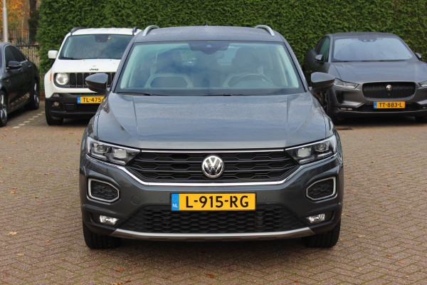 Volkswagen T-Roc 2.0 TSI 4Motion Sport / Trekhaak / Camera / Virtual Cockpit / CarPlay / 17'' / Stoelverwarming / DAB / ACC / Elektr. achterklep