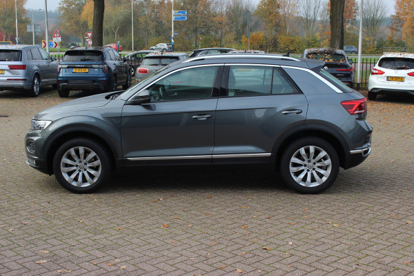 Volkswagen T-Roc 2.0 TSI 4Motion Sport / Trekhaak / Camera / Virtual Cockpit / CarPlay / 17'' / Stoelverwarming / DAB / ACC / Elektr. achterklep