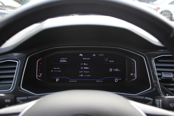 Volkswagen T-Roc 2.0 TSI 4Motion Sport / Trekhaak / Camera / Virtual Cockpit / CarPlay / 17'' / Stoelverwarming / DAB / ACC / Elektr. achterklep