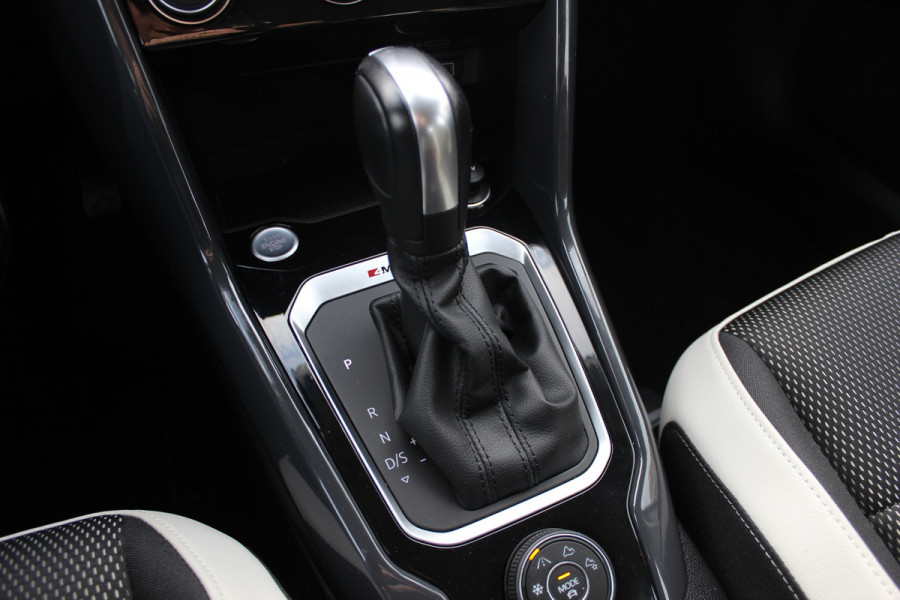 Volkswagen T-Roc 2.0 TSI 4Motion Sport / Trekhaak / Camera / Virtual Cockpit / CarPlay / 17'' / Stoelverwarming / DAB / ACC / Elektr. achterklep