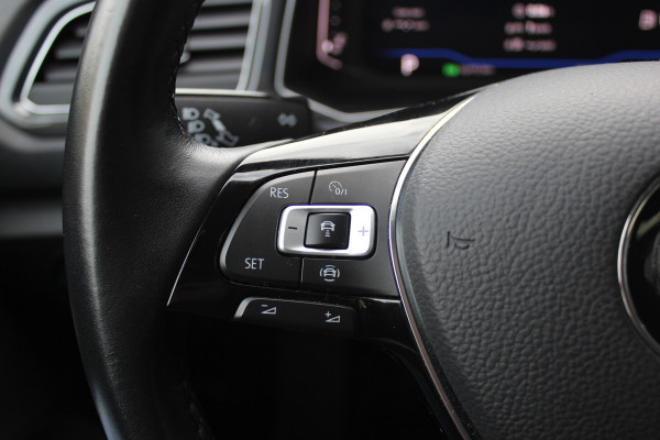Volkswagen T-Roc 2.0 TSI 4Motion Sport / Trekhaak / Camera / Virtual Cockpit / CarPlay / 17'' / Stoelverwarming / DAB / ACC / Elektr. achterklep