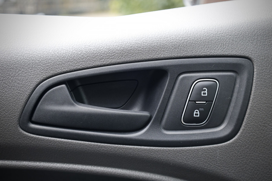 Ford Transit Connect 1.5 EcoBlue L2 | BTW / BPM Vrij | Marge | L+R Schuifdeur | Camera | CarPlay | Navigatie | DAB | Stoelverwarming | Airco | Dealer onderhouden | Nieuwe APK | Onderhoudsbeurt