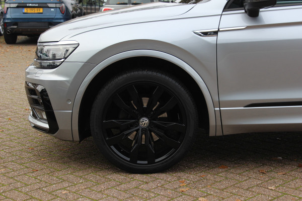 Volkswagen Tiguan Allspace 1.5 TSI Highline Business R-line / Trekhaak / Panoramadak / 360Camera / Leder / Keyless / 20'' / CarPlay / Stoelverwarming / DAB / Dodehoek / ACC