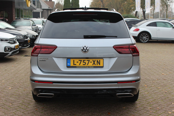 Volkswagen Tiguan Allspace 1.5 TSI Highline Business R-line / Trekhaak / Panoramadak / 360Camera / Leder / Keyless / 20'' / CarPlay / Stoelverwarming / DAB / Dodehoek / ACC